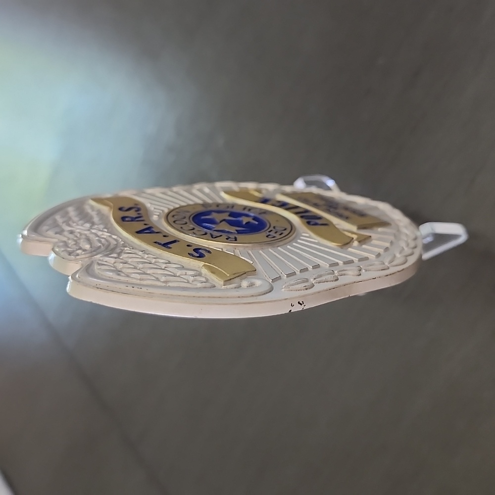 Resident Evil - STARS Badge Medallion limited edtion. - Picture 3 of 8